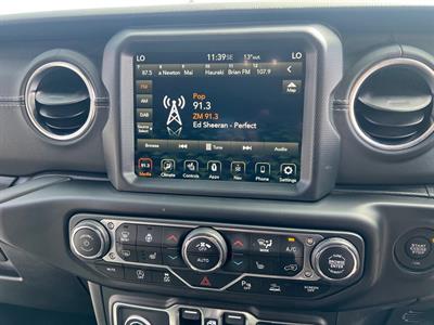 2022 Jeep Gladiator - Thumbnail
