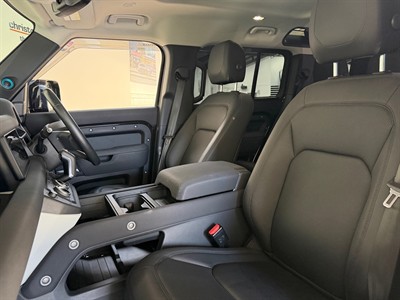 2023 Land Rover Defender - Thumbnail