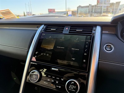 2021 Land Rover Discovery - Thumbnail