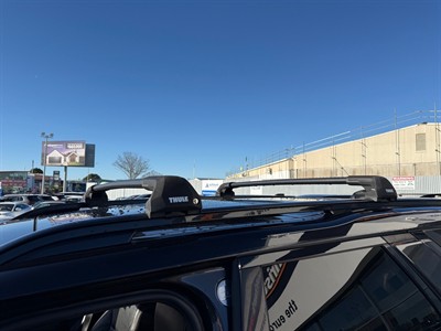 2021 Land Rover Discovery - Thumbnail