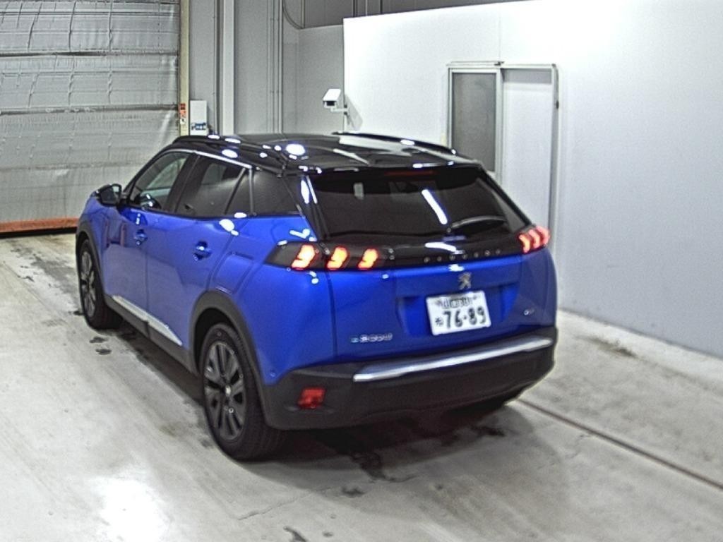 2024 Peugeot e-2008