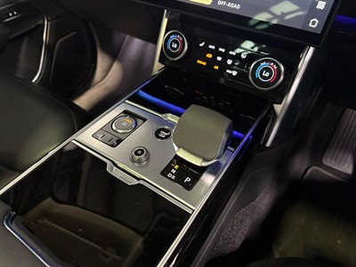 2022 Land Rover Range Rover - Thumbnail