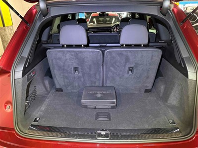 2022 Audi Q7 - Thumbnail