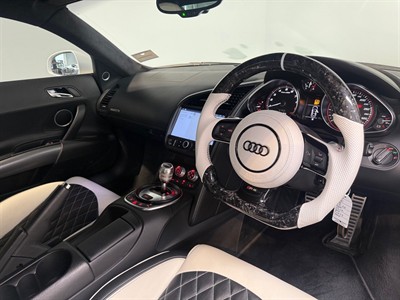 2010 Audi R8 - Thumbnail