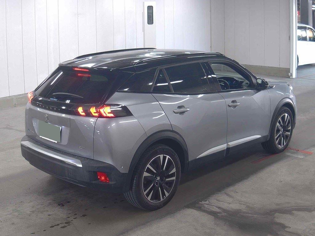 2022 Peugeot e-2008
