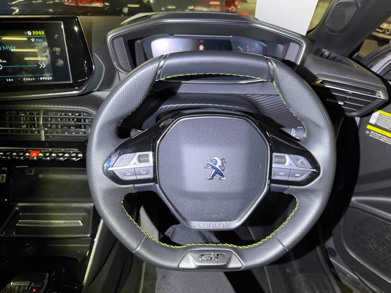 2022 Peugeot e-2008