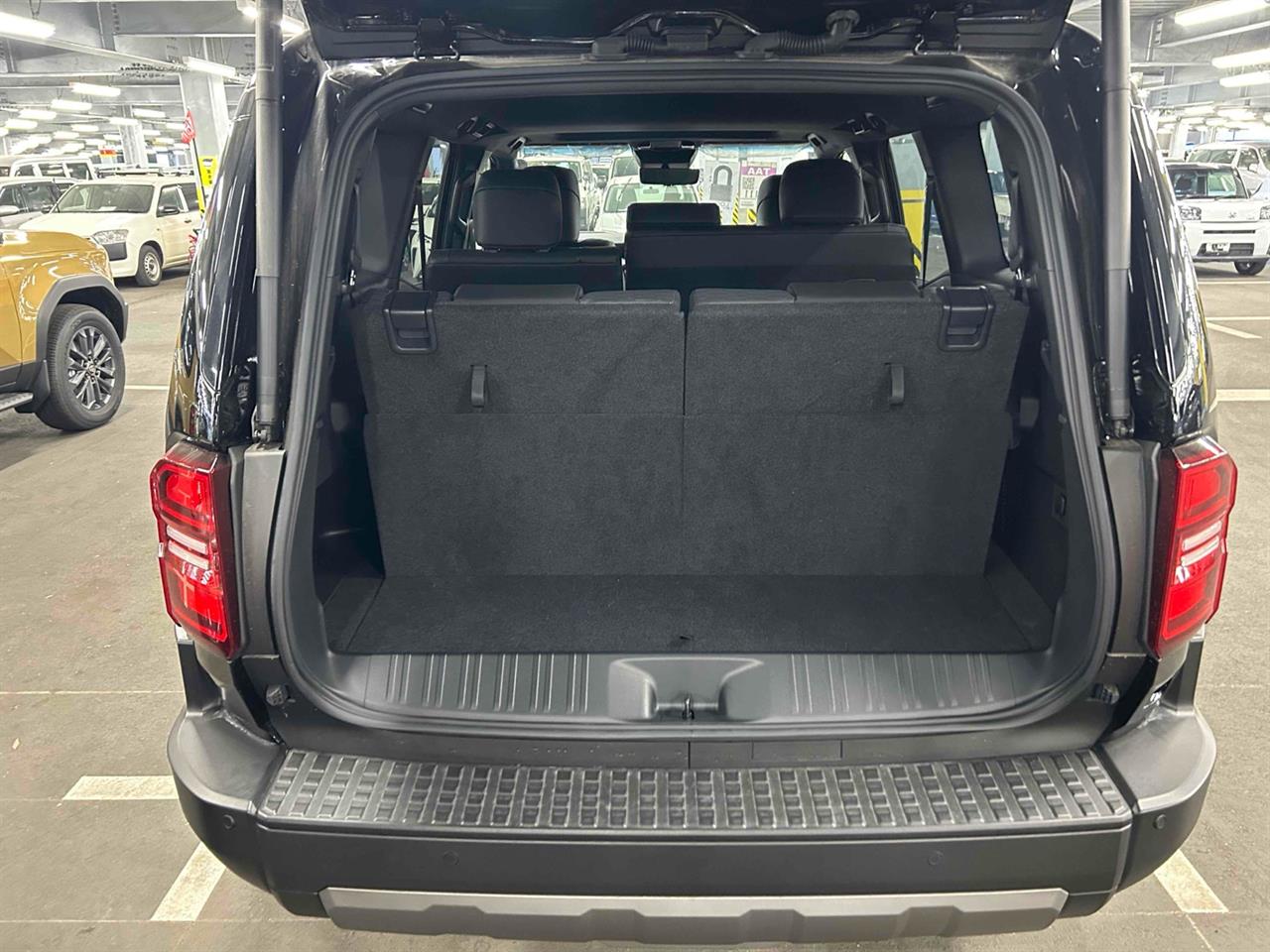 2024 Toyota Land Cruiser Prado