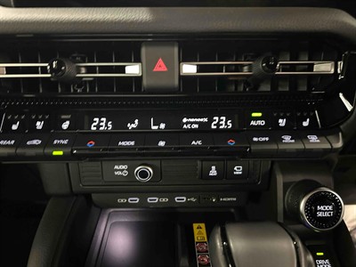 2024 Toyota Land Cruiser Prado - Thumbnail