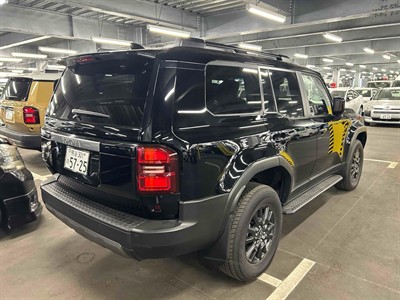 2024 Toyota Land Cruiser Prado - Thumbnail