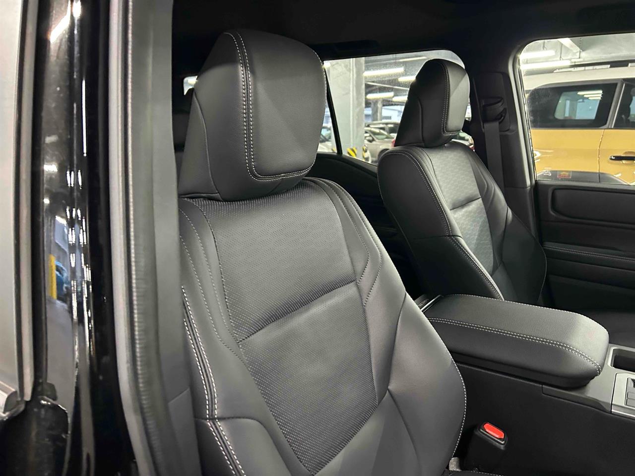 2024 Toyota Land Cruiser Prado