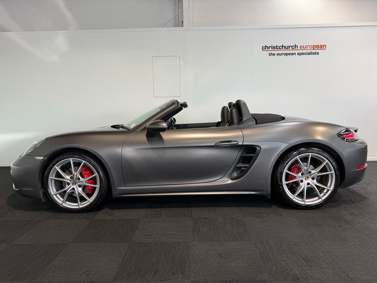 2020 Porsche Boxster