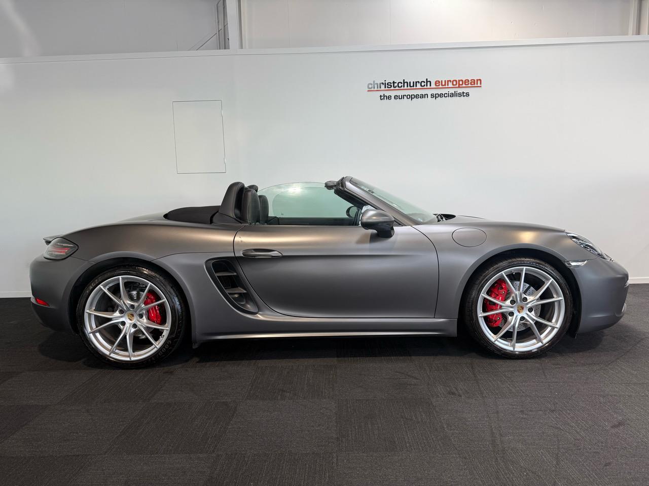 2020 Porsche Boxster