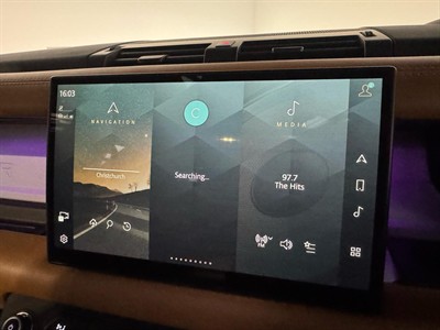 2023 Land Rover Defender - Thumbnail