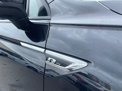 2018 Volkswagen Tiguan - Thumbnail