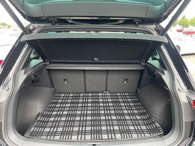 2018 Volkswagen Tiguan - Thumbnail