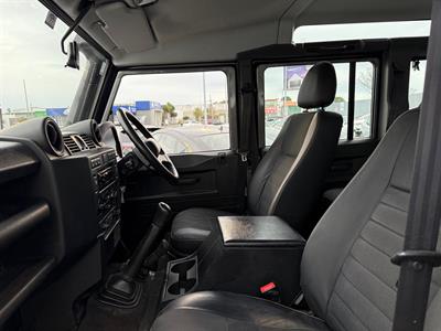2011 Land Rover Defender - Thumbnail