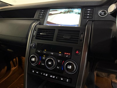 2018 Land Rover Discovery Sport - Thumbnail