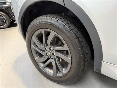 2018 Land Rover Discovery Sport - Thumbnail