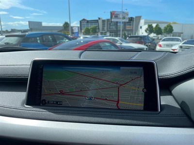 2017 BMW X6 - Thumbnail