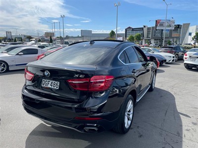 2017 BMW X6 - Thumbnail