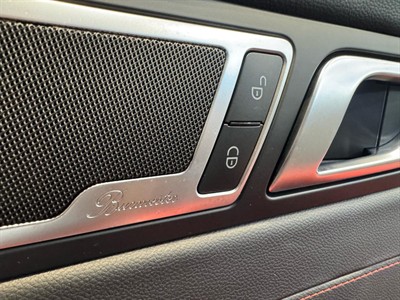 2015 Mercedes-Benz GT - Thumbnail