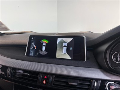 2017 BMW X5 - Thumbnail