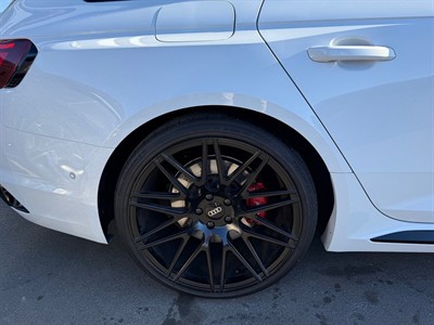 2018 Audi RS4 - Thumbnail