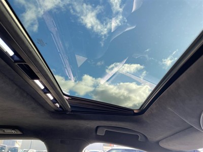 2014 Porsche Panamera - Thumbnail