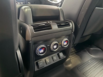 2021 Land Rover Defender - Thumbnail