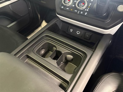 2021 Land Rover Defender - Thumbnail