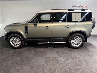 2021 Land Rover Defender - Thumbnail