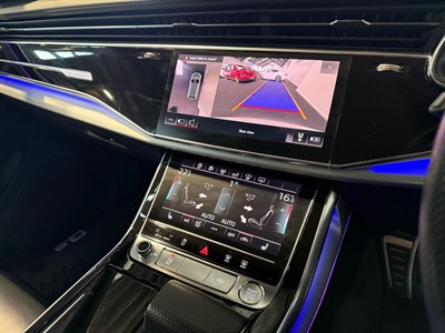 2019 Audi Q8 - Thumbnail