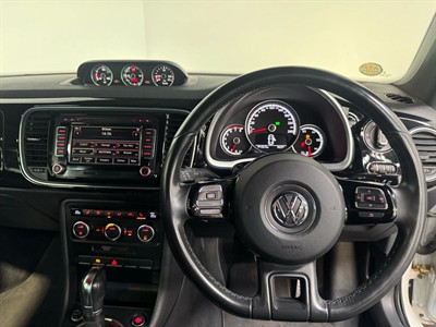 2014 Volkswagen Beetle - Thumbnail