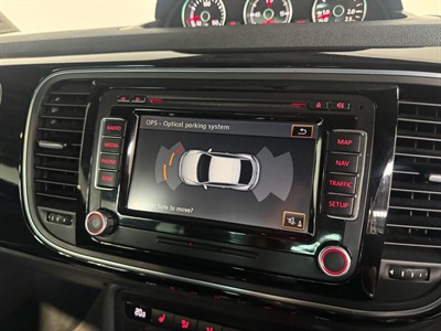 2014 Volkswagen Beetle - Thumbnail