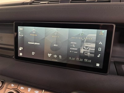 2023 Land Rover Defender - Thumbnail