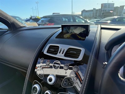 2016 Aston Martin Vantage - Thumbnail