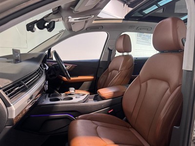 2017 Audi Q7 - Thumbnail