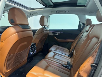 2017 Audi Q7 - Thumbnail