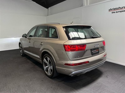2017 Audi Q7 - Thumbnail