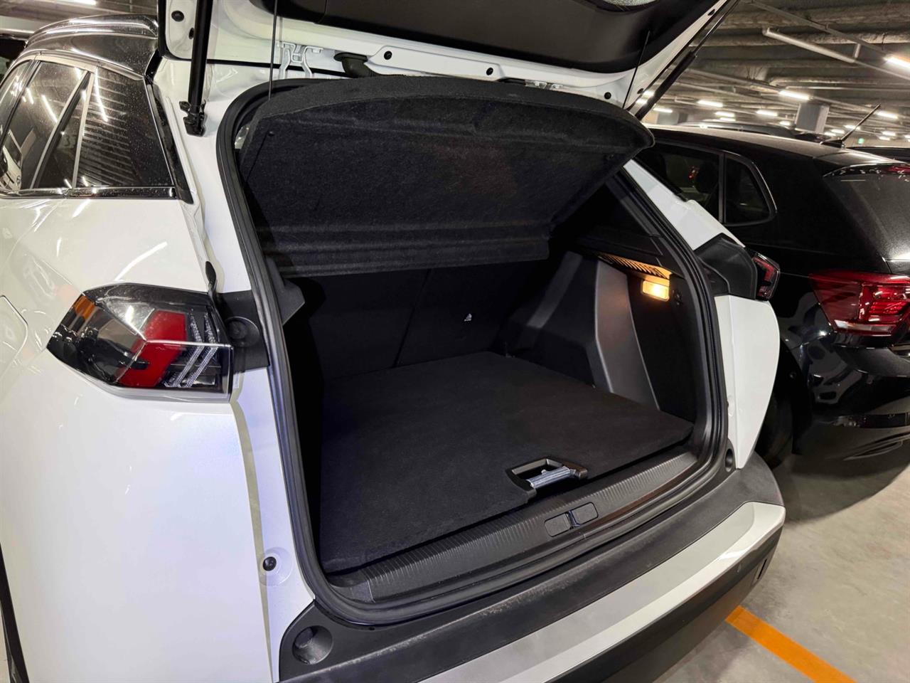 2023 Peugeot e-2008