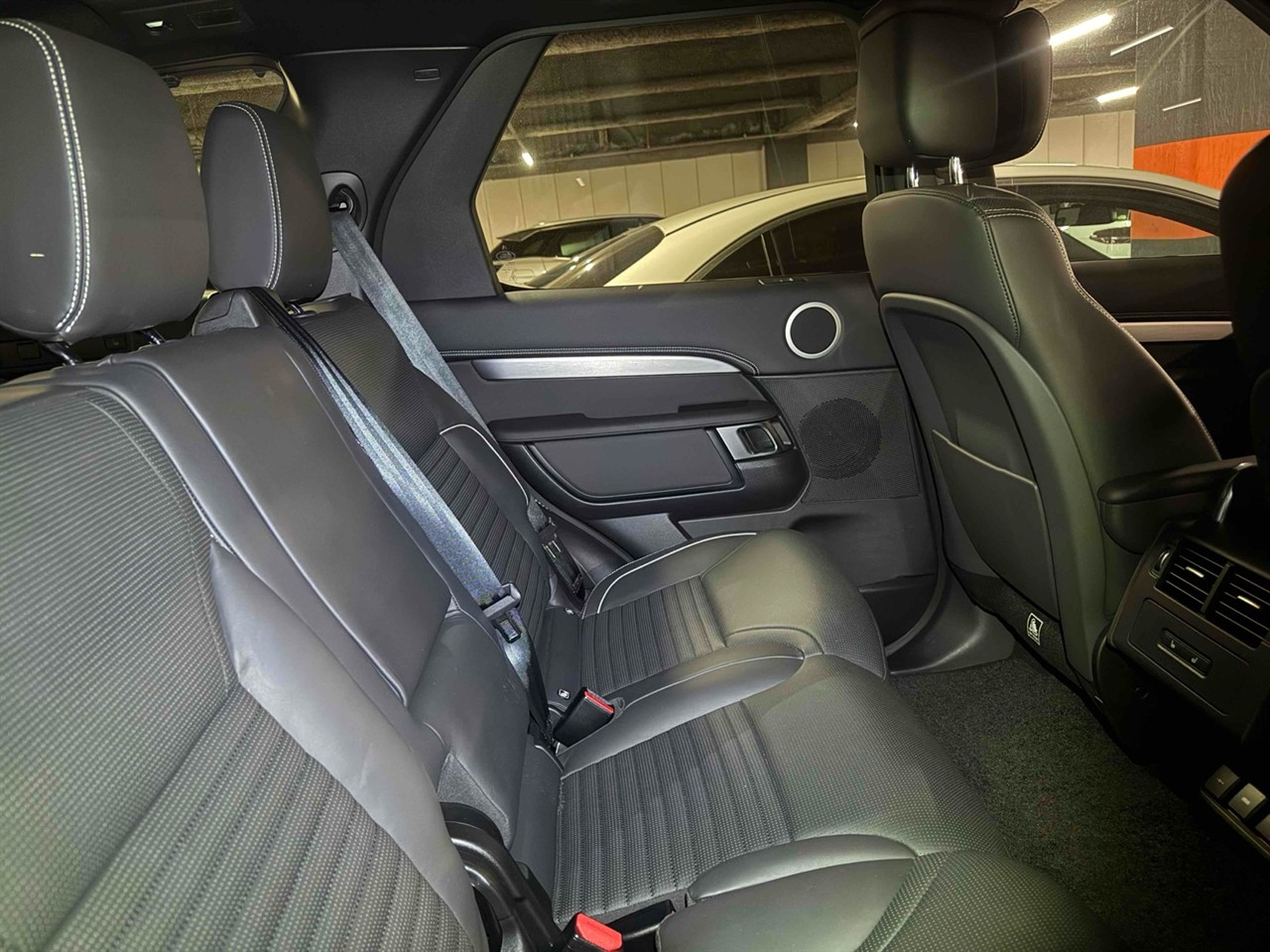 2023 Land Rover Discovery