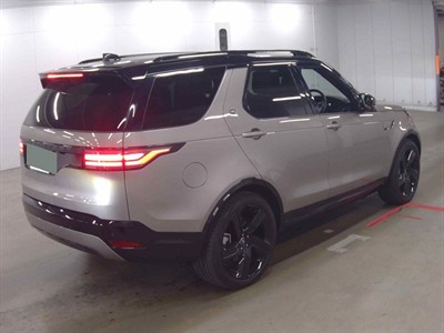 2023 Land Rover Discovery - Thumbnail