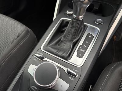 2017 Audi Q2 - Thumbnail