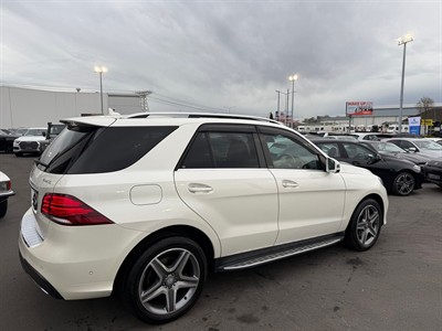 2015 Mercedes-Benz GLE 350d - Thumbnail