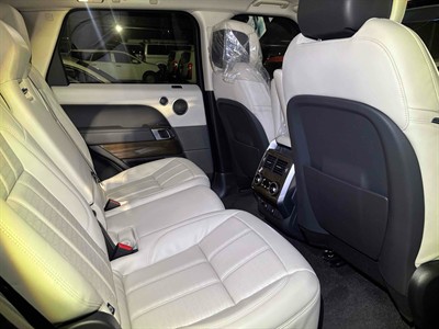 2019 Land Rover Range Rover Sport - Thumbnail