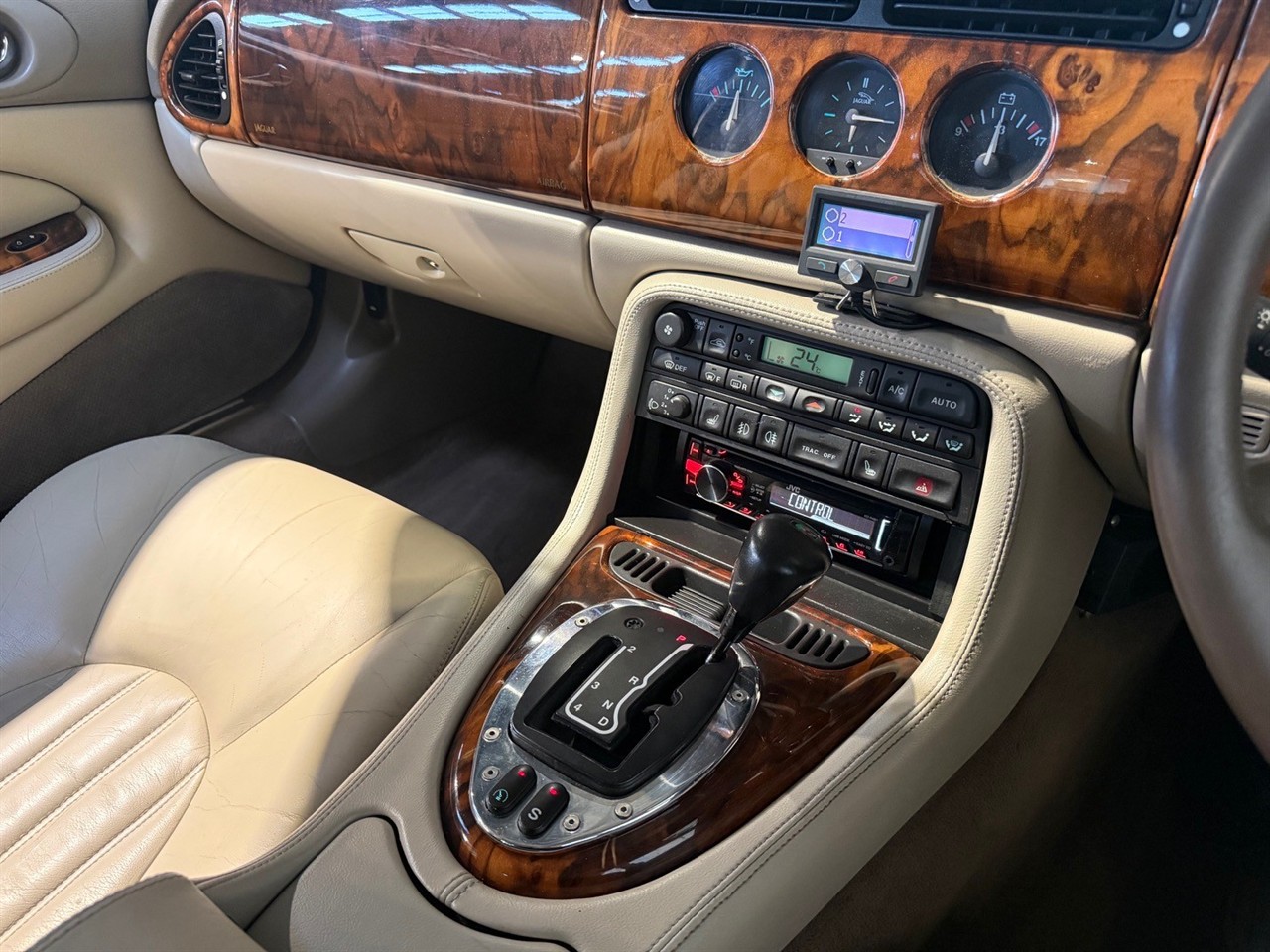 1999 Jaguar XKR