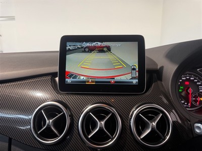2016 Mercedes-Benz B 180 - Thumbnail