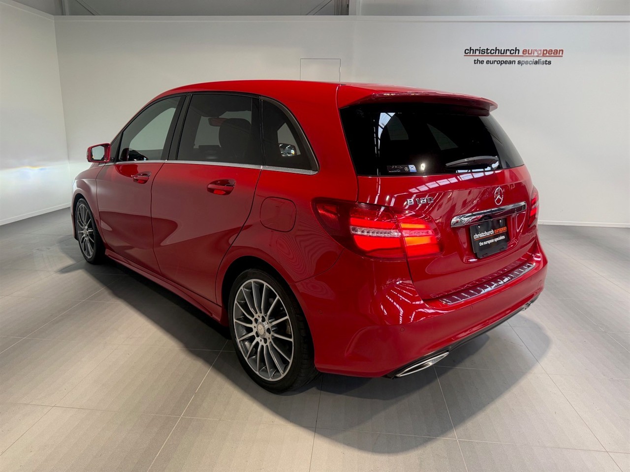 2016 Mercedes-Benz B 180