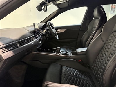 2021 Audi RS4 - Thumbnail