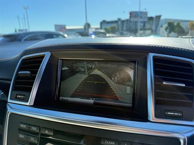 2013 Mercedes-Benz ML 500 - Thumbnail